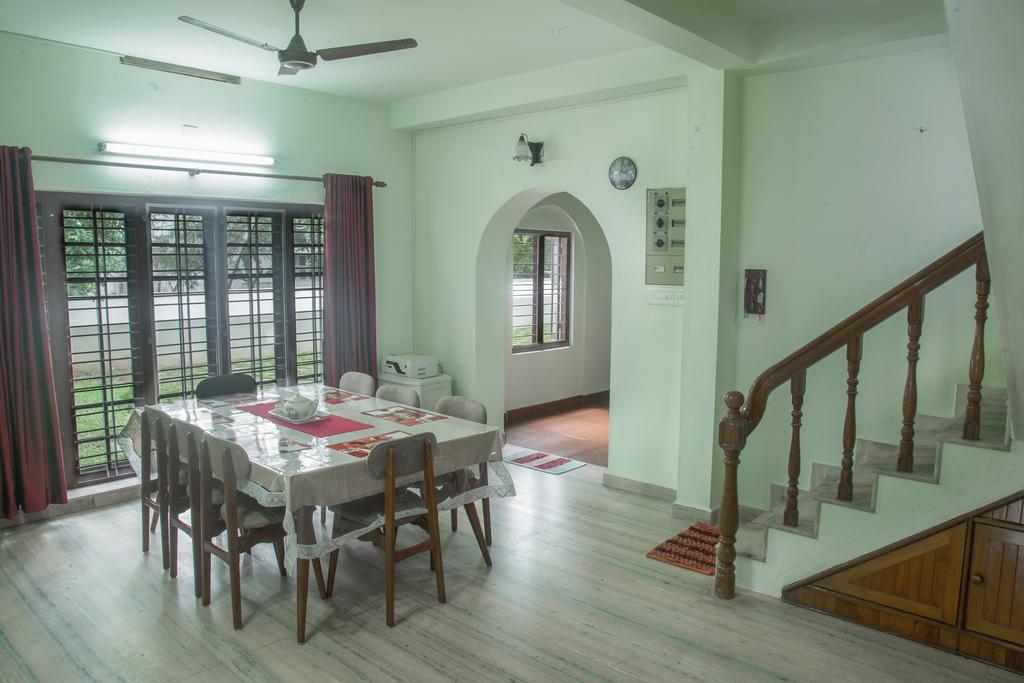 Lake County Heritage Home Kochi Exterior photo